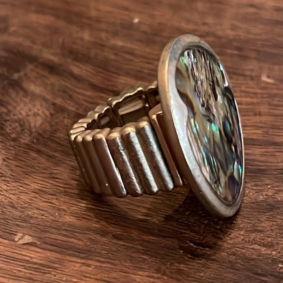 Organic Boho Abalone Goldtone Stretch Statement Ring O/S - Picture 4 of 7